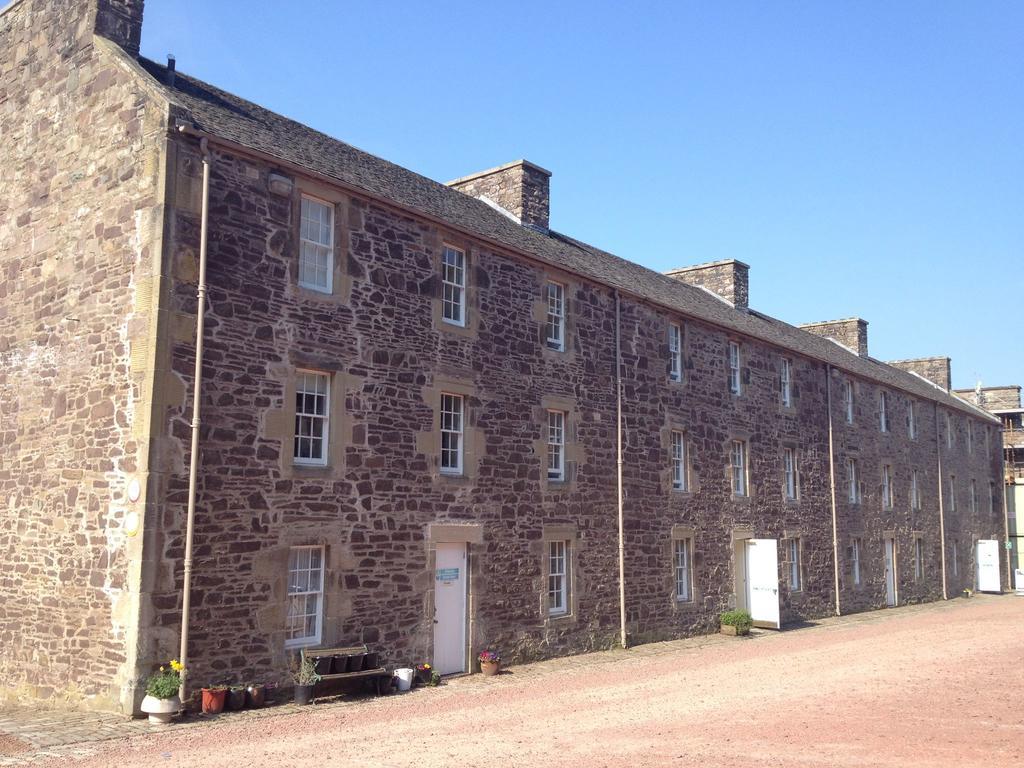 Wee Row Hostel لانَرك المظهر الخارجي الصورة